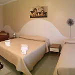 Lolly Oda ve Kahvaltı Paravati
