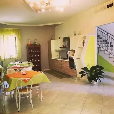 Lolly Bed & Breakfast 3*