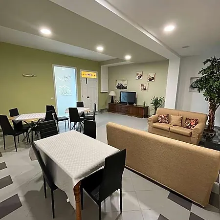Lolly Bed & Breakfast Paravati