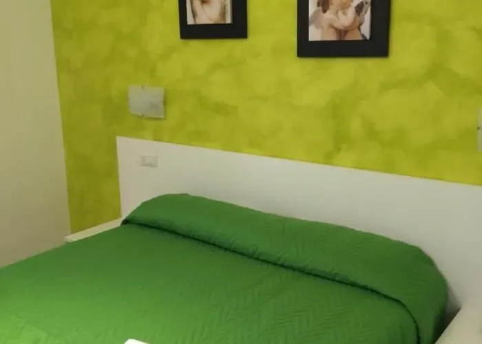 Alojamento de Acomodação e Pequeno-almoço Lolly 3*